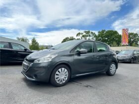 Peugeot 208 1.4 e-hdi 68 ch boite auto