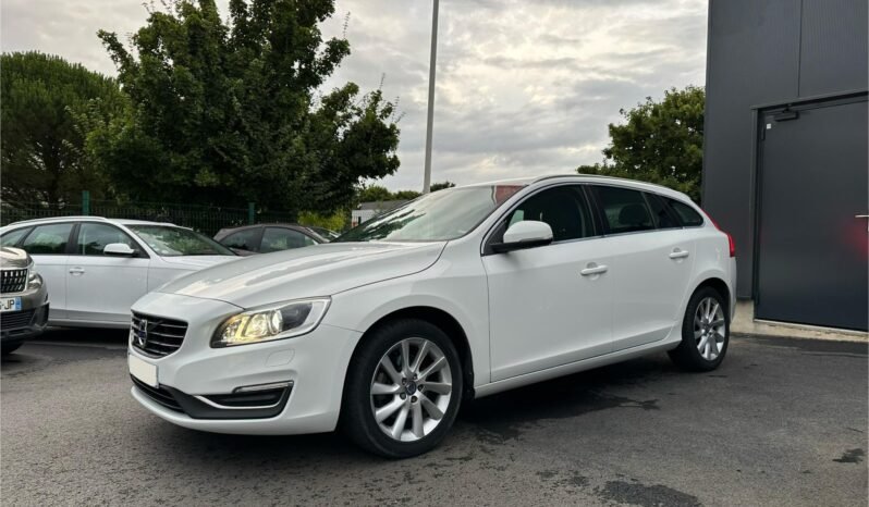 Volvo v60 2.0 tdi 150 ch boite auto complet