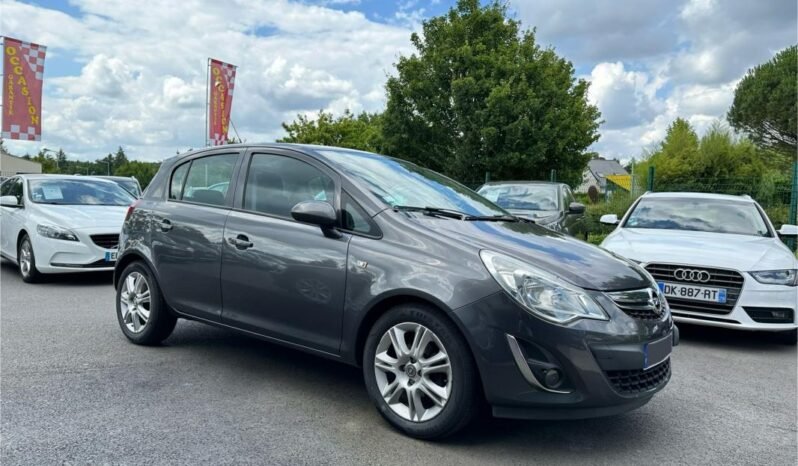 Opel corsa 1.2 ess 85 ch complet