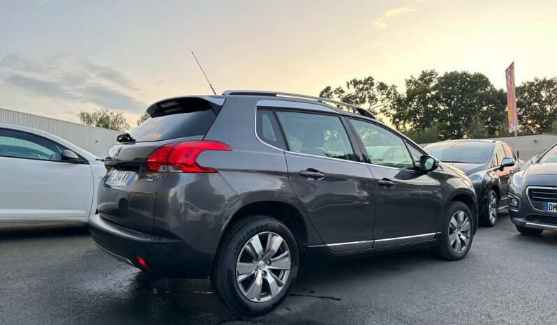 Peugeot 2008 1.6 e-hdi 92 ch Allure complet