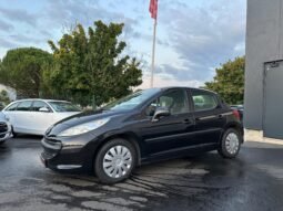 Peugeot 207 1.4 hdi 70 ch complet