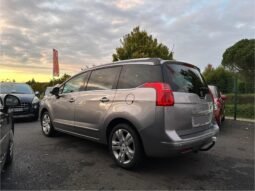 Peugeot 5008 1.6 hdi 115 ch 7 places complet