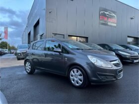 Opel corsa 1.2 ess/gpl 80 ch