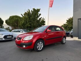 Kia rio 1.4 ess 97 ch 1ère main