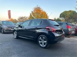 Peugeot 208 1.6 e-hdi 92 ch complet