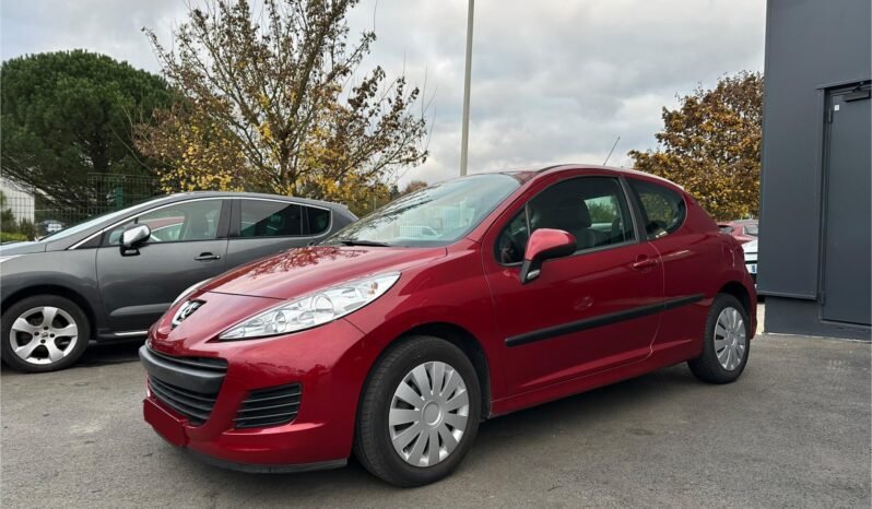 Peugeot 207 1.6 hdi 90 ch complet