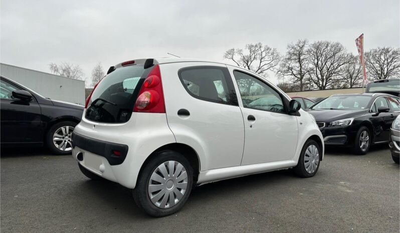 Peugeot 107 1.0 ess 68 ch complet